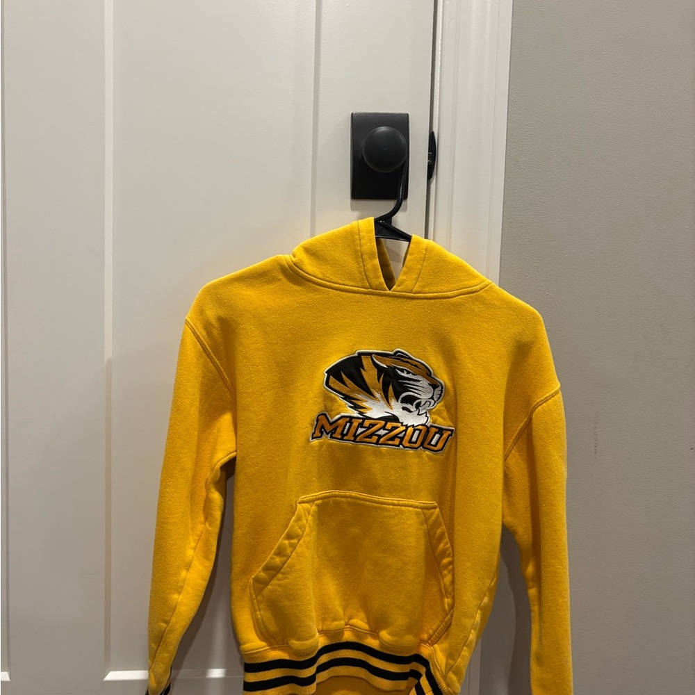 Champion Yellow Crew Neck Sweater Mizzou